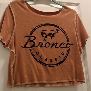 Bronco cropped tee